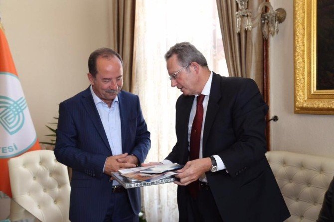 Belçika heyeti Edirne Belediye Başkanı Gürkan’ı ziyaret etti