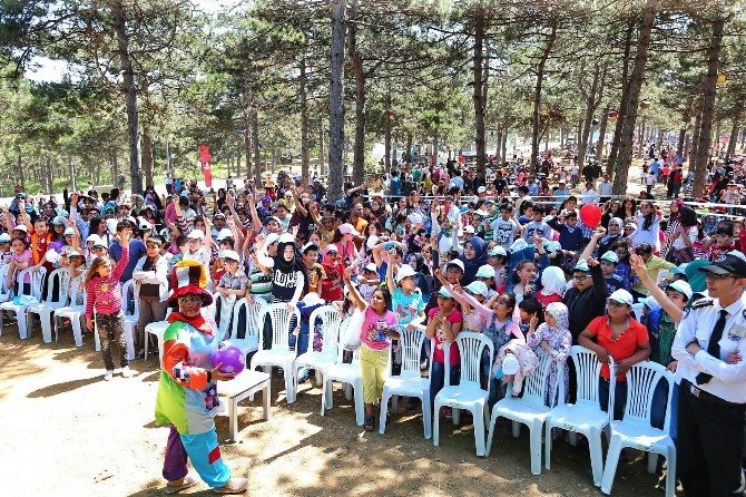 Suriyeli Yetim Çocuklar Piknikte Buluştu