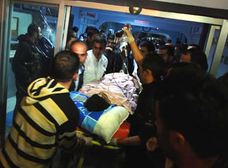 Şemdinli'de patlama:2 ölü 26 yaralı galerisi resim 1