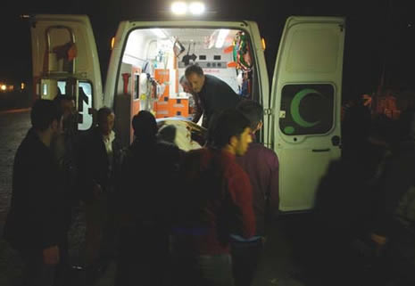 Şemdinli'de patlama:2 ölü 26 yaralı galerisi resim 2