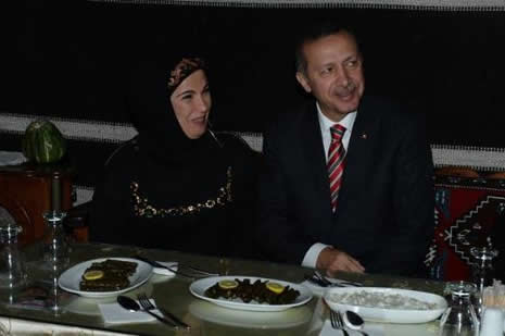 Başbakan'dan Kızılcahamam'a giderken kavun molası galerisi resim 7