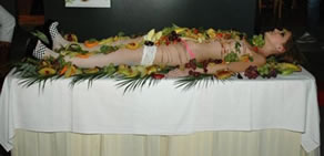 İlgi çekici meyve ikramı