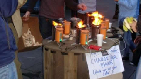 Odun ateşinde cep telefonu şarjı galerisi resim 1