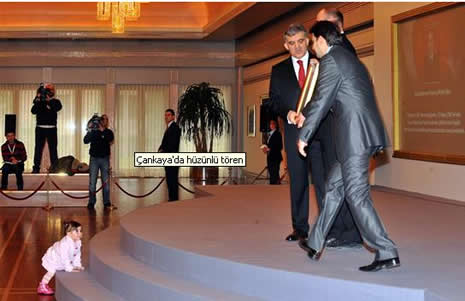 Abdullah Gül'ün en zor anları galerisi resim 10