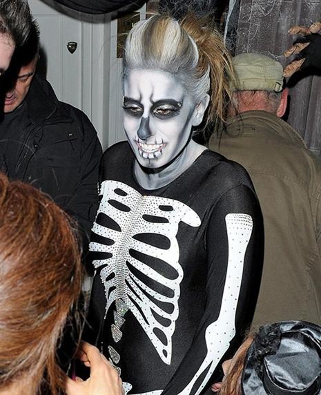 Ünlülerin cadılar bayramı kostümleri galerisi resim 5