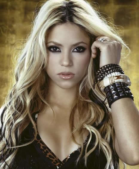 Shakira'dan nefes kesen pozlar galerisi resim 1
