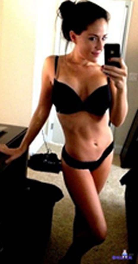 Güzeller geçidinde seksi pozlar galerisi resim 4