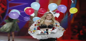 Melekler yaktı geçti