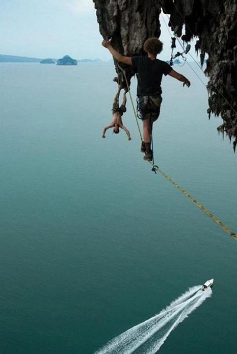 Bir terslik var galerisi resim 9