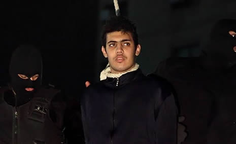 Herkesin gözü önünde astılar galerisi resim 5