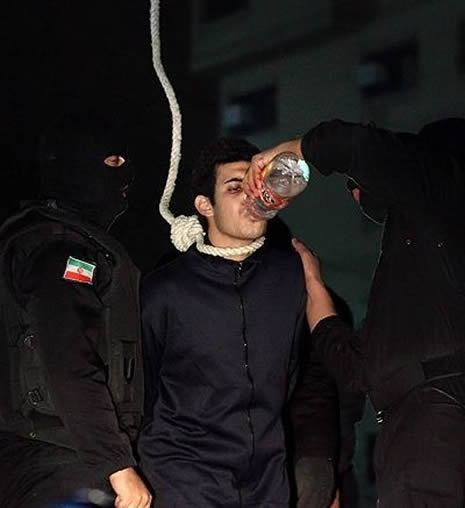 Herkesin gözü önünde astılar galerisi resim 6