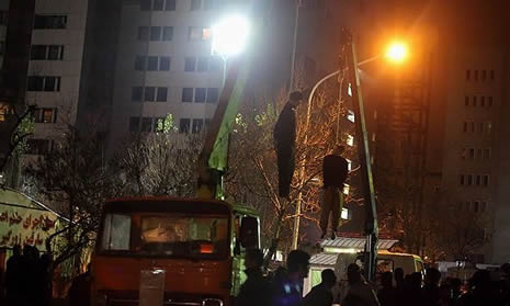 Herkesin gözü önünde astılar galerisi resim 9