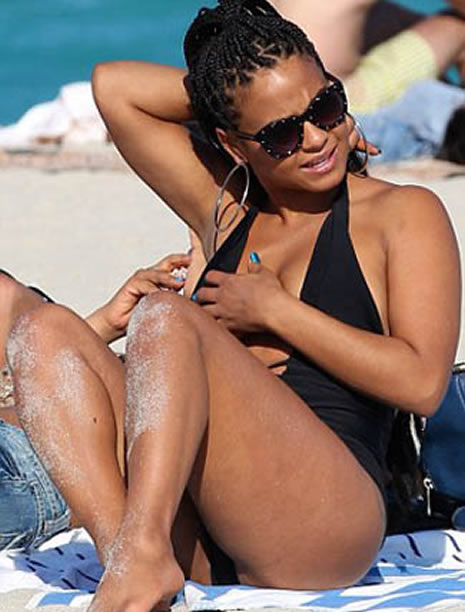 Milian frikik vermemek için çok uğraştı galerisi resim 6