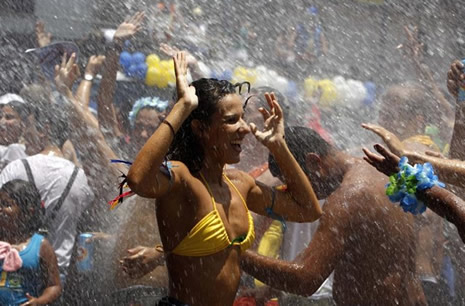 Rio karnavalı başlıyor galerisi resim 12