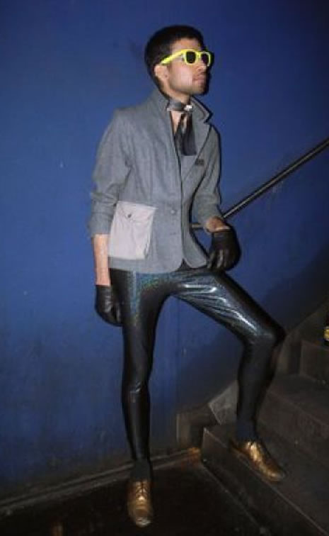 En acayip kıyafetler galerisi resim 1