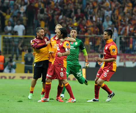 ŞAMPİYON GALATASARAY galerisi resim 2