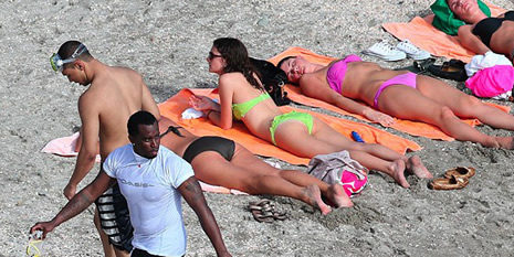 Güzellerin hiçbiri dönüp bakmadı galerisi resim 2