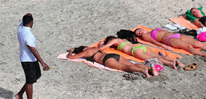 Güzellerin hiçbiri dönüp bakmadı