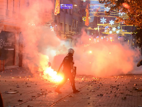 Taksim'de kare kare yaşananlar  galerisi resim 11
