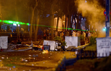 Taksim'de kare kare yaşananlar  galerisi resim 12