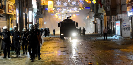 Taksim'de kare kare yaşananlar  galerisi resim 7