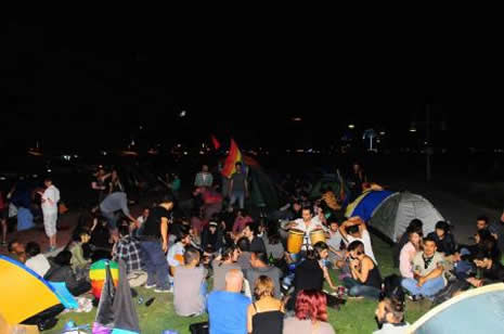 Taksim 10. güne böyle uyandı  galerisi resim 13