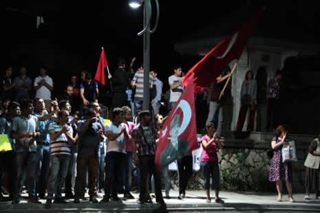 Taksim 10. güne böyle uyandı  galerisi resim 7