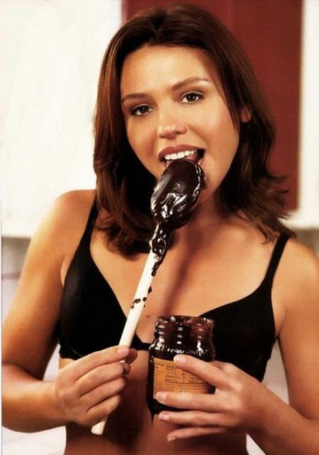 Dünyanın en seksi ev kadınları! galerisi resim 31