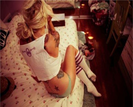 En seksi dövmeler galerisi resim 24