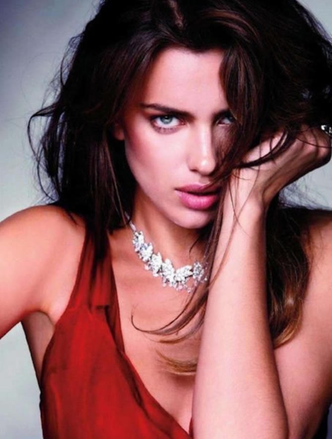 İrına Shayk'ın çarpıcı polzarı galerisi resim 3