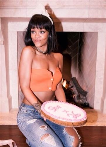 Rihanna'nın en sönük doğum günü galerisi resim 3