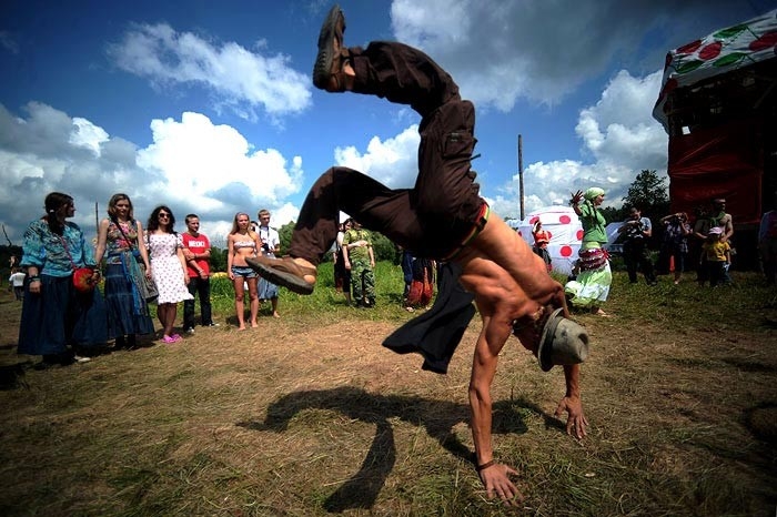 Hippiler ıssız yerlerde buluşuyorlar galerisi resim 11