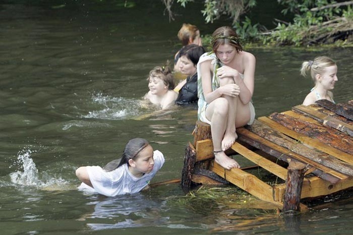 Hippiler ıssız yerlerde buluşuyorlar galerisi resim 18