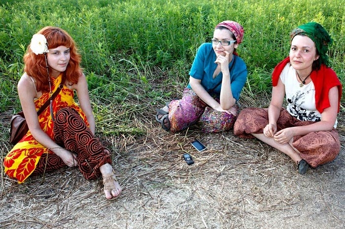 Hippiler ıssız yerlerde buluşuyorlar galerisi resim 6