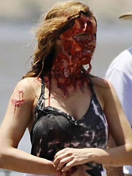 Kurt Adam'ın makyajı nasıl hazırlandı? galerisi resim 19