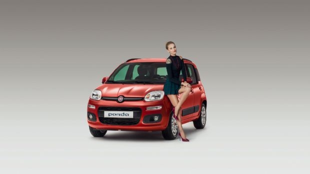 Seksi model Fıat'ın takviminde! galerisi resim 5