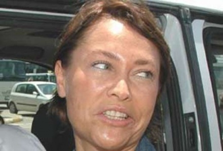 Ünlülerin makyajlı ve makyajsız resimleri galerisi resim 14