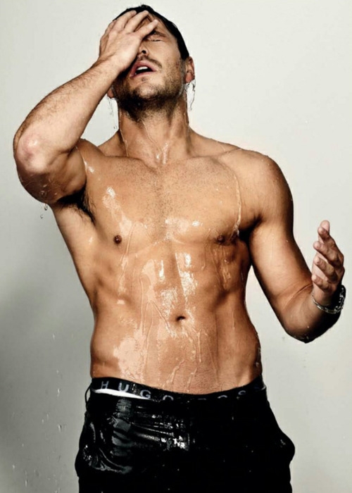 Kızların sevdiği fit erkekler galerisi resim 4