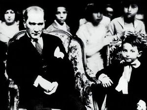 23 Nisan Ulusal Egemenlik ve Çocuk Bayramı