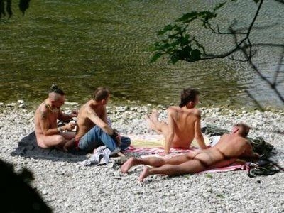 Bu şehirde çıplaklık serbest galerisi resim 1