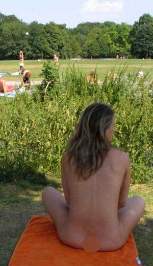 Bu şehirde çıplaklık serbest galerisi resim 12