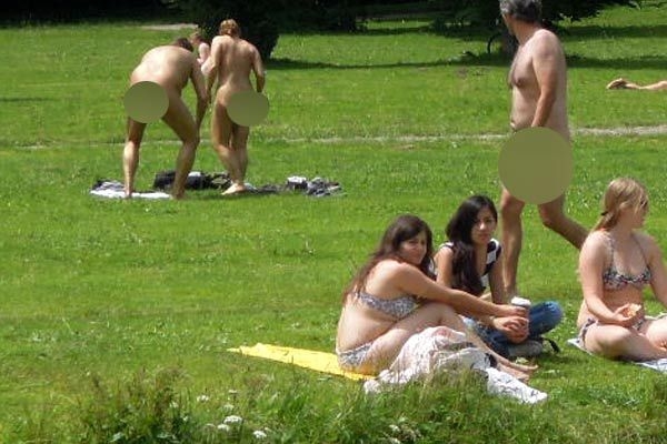 Bu şehirde çıplaklık serbest galerisi resim 15