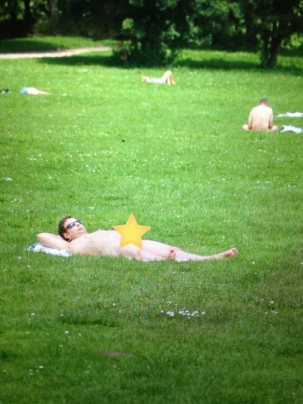 Bu şehirde çıplaklık serbest galerisi resim 8