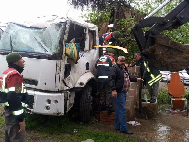 Kazadan kurtulup kuyuya düştü galerisi resim 1