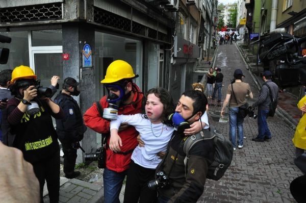 1 Mayıs'ta yaşanan olaylar: Yaralananlar galerisi resim 9