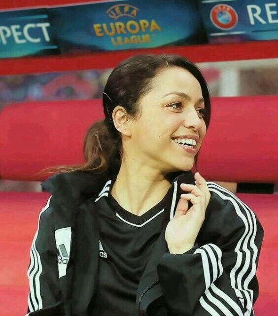 Chelsea'nin güzel yüzü Eva Carneiro galerisi resim 9