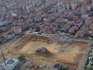 Fikirtepe'de tek başına