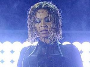 Beyonce'den +18'lik yakınlaşma