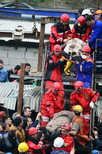 Soma'dan bu sabah gelen acı fotoğrafları galerisi resim 9