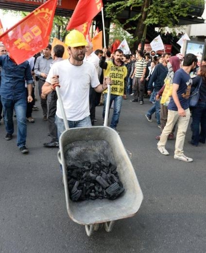 Kızılay'da 'Soma' eylemine polis müdahale etti galerisi resim 11